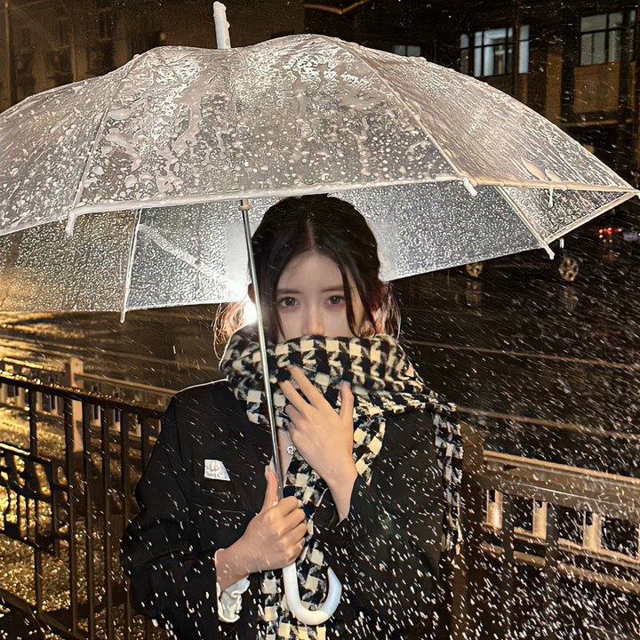 当年不肯嫁春风无端却被秋风误